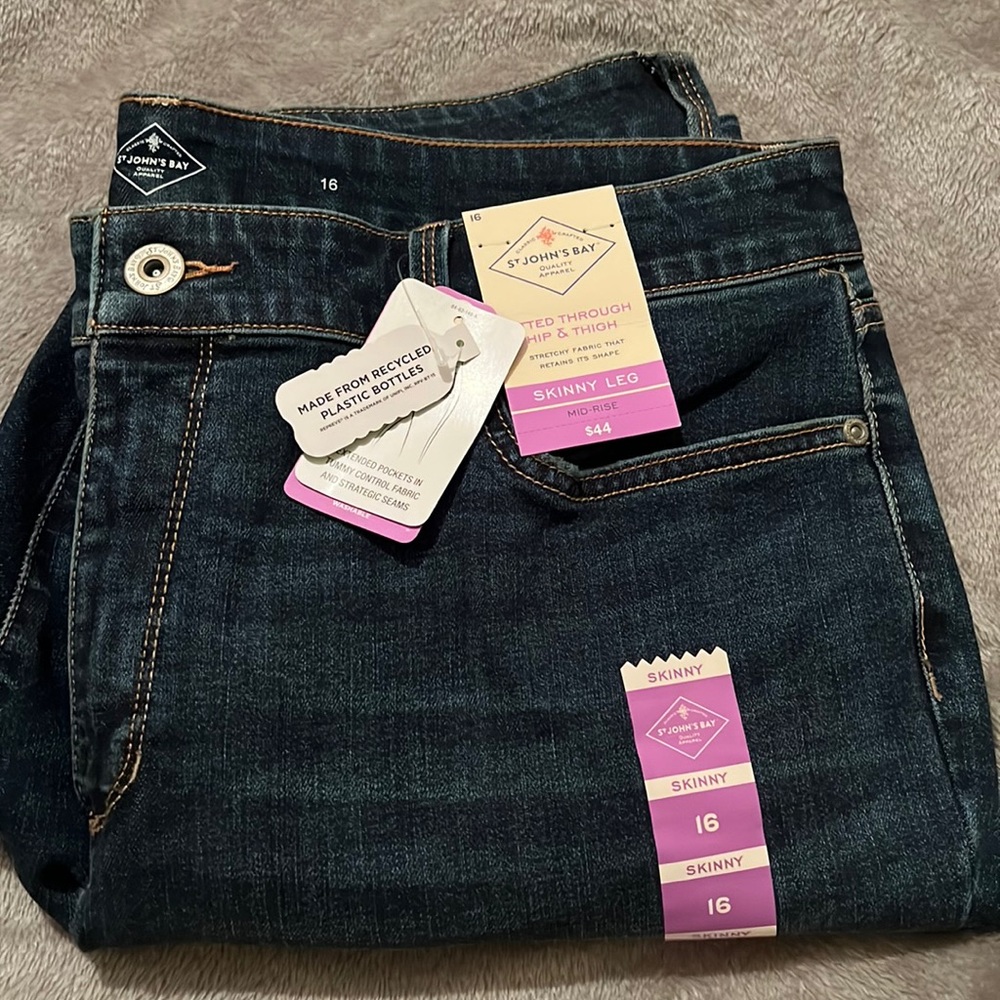 St. John’s Bay skinny jeans, size 16, medium wash